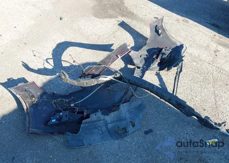 2018 Buick Regal Sportback Essence z USA, uszkodzony, nr VIN W04GP6SX6J1057445